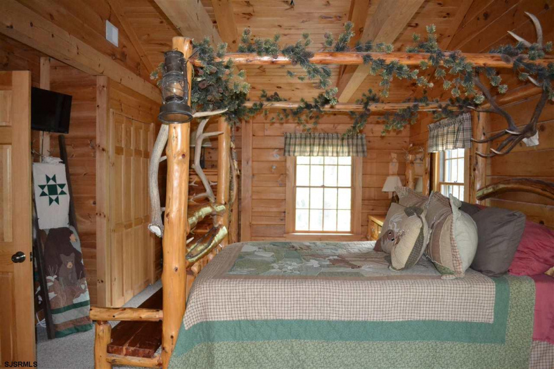 2603 6th Ave, Mullica Township, New Jersey 08037, 2 Bedrooms Bedrooms, 10 Rooms Rooms,2 BathroomsBathrooms,Residential,For Sale,6th Ave,542206