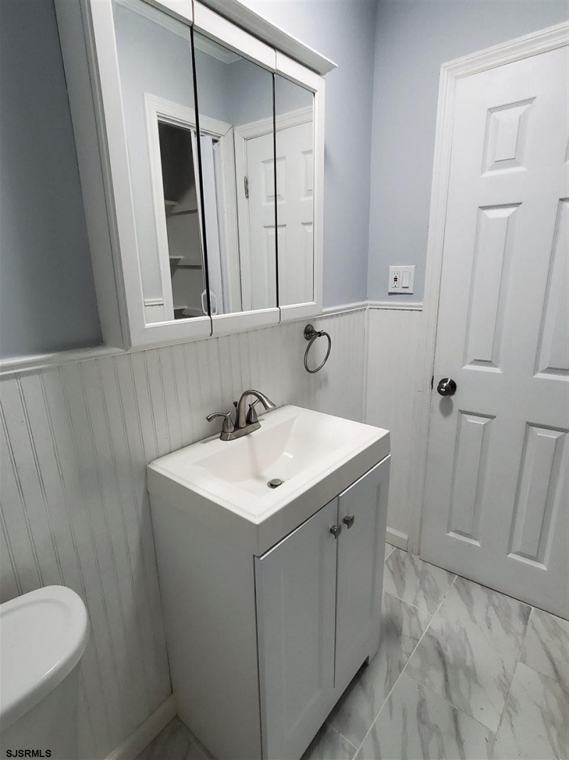 1007 Massachusetts, Somers Point, New Jersey 08244, 5 Bedrooms Bedrooms, 8 Rooms Rooms,2 BathroomsBathrooms,Residential,For Sale,Massachusetts,542208