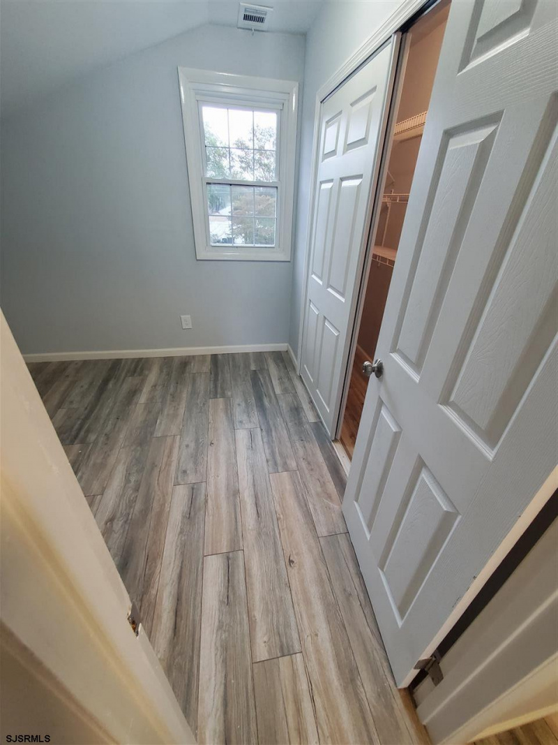 1007 Massachusetts, Somers Point, New Jersey 08244, 5 Bedrooms Bedrooms, 8 Rooms Rooms,2 BathroomsBathrooms,Residential,For Sale,Massachusetts,542208