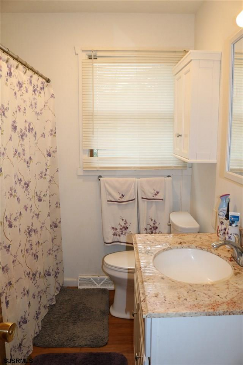 110 Newark Ave, Egg Harbor Township, New Jersey 08234, 3 Bedrooms Bedrooms, 7 Rooms Rooms,1 BathroomBathrooms,Residential,For Sale,Newark Ave,542384