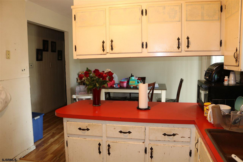 110 Newark Ave, Egg Harbor Township, New Jersey 08234, 3 Bedrooms Bedrooms, 7 Rooms Rooms,1 BathroomBathrooms,Residential,For Sale,Newark Ave,542384