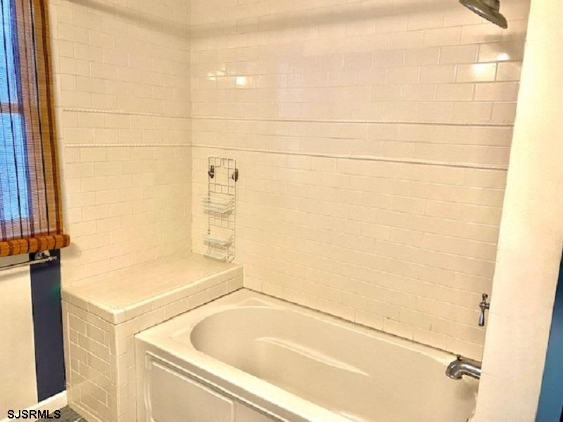 3301-03 Asbury, Ocean City, New Jersey 08226, 3 Bedrooms Bedrooms, 6 Rooms Rooms,1 BathroomBathrooms,Condominium,For Sale,Asbury,542445