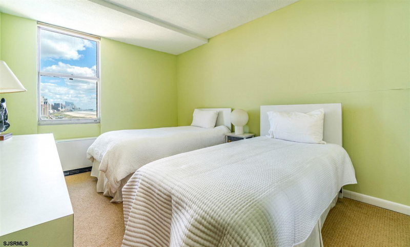 4800 Boardwalk, Ventnor, New Jersey 08406, 2 Bedrooms Bedrooms, 5 Rooms Rooms,2 BathroomsBathrooms,Condominium,For Sale,Boardwalk,542449