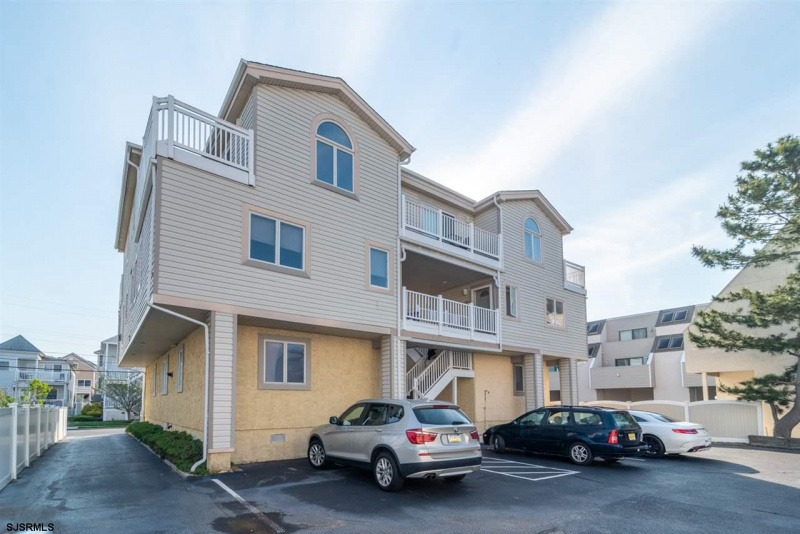 21 Adams Ave, Margate, New Jersey 08402, 3 Bedrooms Bedrooms, 8 Rooms Rooms,2 BathroomsBathrooms,Residential,For Sale,Adams Ave,539572