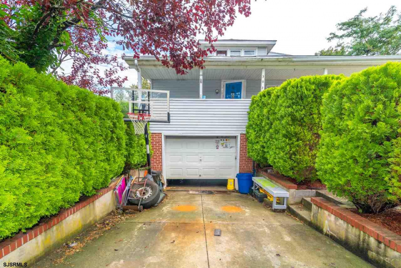 302 California Ave, Pleasantville, New Jersey 08232, ,Multi-family,For Sale,California Ave,540519
