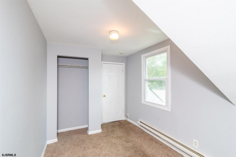 302 California Ave, Pleasantville, New Jersey 08232, 7 Bedrooms Bedrooms, 12 Rooms Rooms,3 BathroomsBathrooms,Residential,For Sale,California Ave,540528