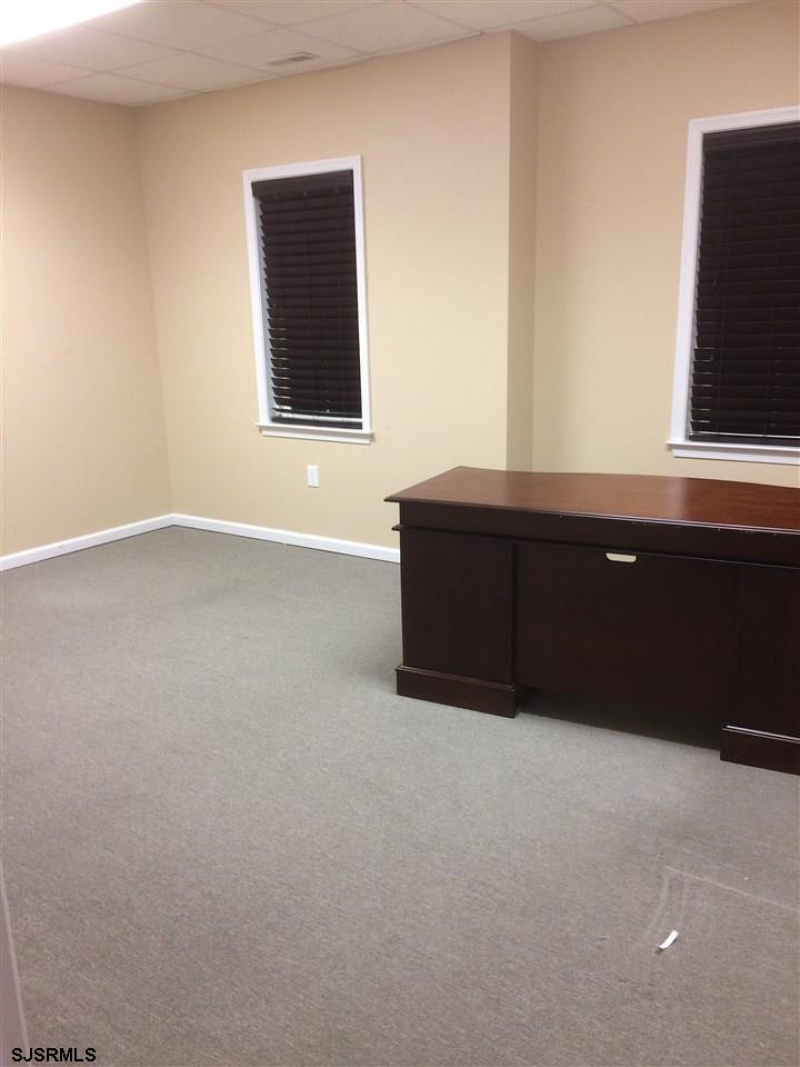 1110 Black Horse, Folsom Borough, New Jersey 08037, ,Commercial/industrial,For Sale,Black Horse,543124