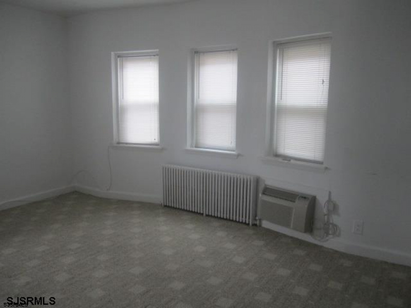 19 Weymouth, New Jersey 08406, 2 Bedrooms Bedrooms, 4 Rooms Rooms,1 BathroomBathrooms,Rental non-commercial,For Sale,Weymouth,543114