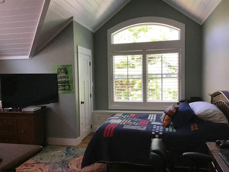 472 Ridge Lane, Mays Landing, New Jersey 08330, 4 Bedrooms Bedrooms, 11 Rooms Rooms,4 BathroomsBathrooms,Residential,For Sale,Ridge Lane,543117