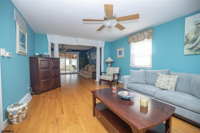 2104 Ocean Ave, Brigantine, New Jersey 08203, 5 Bedrooms Bedrooms, 10 Rooms Rooms,2 BathroomsBathrooms,Residential,For Sale,Ocean Ave,543119