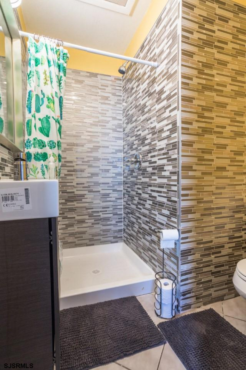 651 Dr Martin Luther King, Atlantic City, New Jersey 08401, 3 Bedrooms Bedrooms, 6 Rooms Rooms,2 BathroomsBathrooms,Residential,For Sale,Dr Martin Luther King,540356