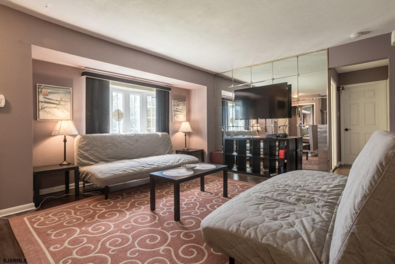 651 Dr Martin Luther King, Atlantic City, New Jersey 08401, 3 Bedrooms Bedrooms, 6 Rooms Rooms,2 BathroomsBathrooms,Residential,For Sale,Dr Martin Luther King,540356