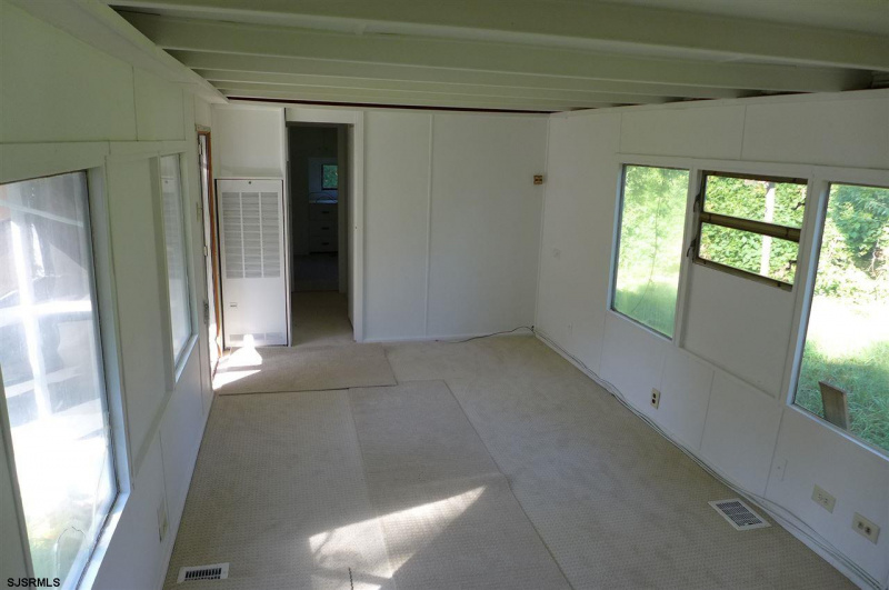 213 Heggen, Egg Harbor Township, New Jersey 08234-5585, 1 Bedroom Bedrooms, 3 Rooms Rooms,1 BathroomBathrooms,Residential,For Sale,Heggen,540969