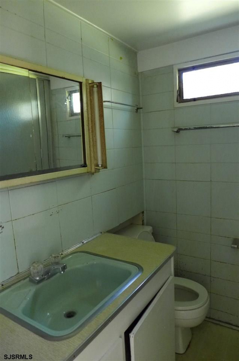 213 Heggen, Egg Harbor Township, New Jersey 08234-5585, 1 Bedroom Bedrooms, 3 Rooms Rooms,1 BathroomBathrooms,Residential,For Sale,Heggen,540969