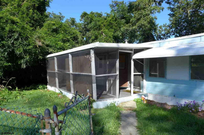 213 Heggen, Egg Harbor Township, New Jersey 08234-5585, 1 Bedroom Bedrooms, 3 Rooms Rooms,1 BathroomBathrooms,Residential,For Sale,Heggen,540969