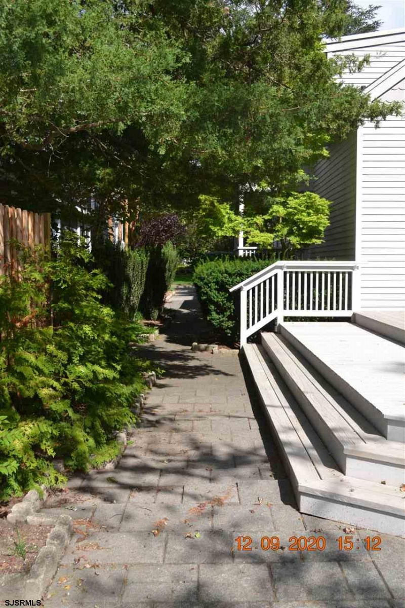 1011 Maple, Linwood, New Jersey 08221-1718, 2 Bedrooms Bedrooms, 6 Rooms Rooms,2 BathroomsBathrooms,Residential,For Sale,Maple,542028