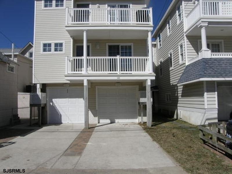 1409 West 1st Floor, Ocean City, New Jersey 08226, 3 Bedrooms Bedrooms, 8 Rooms Rooms,2 BathroomsBathrooms,Condominium,For Sale,West 1st Floor,543304