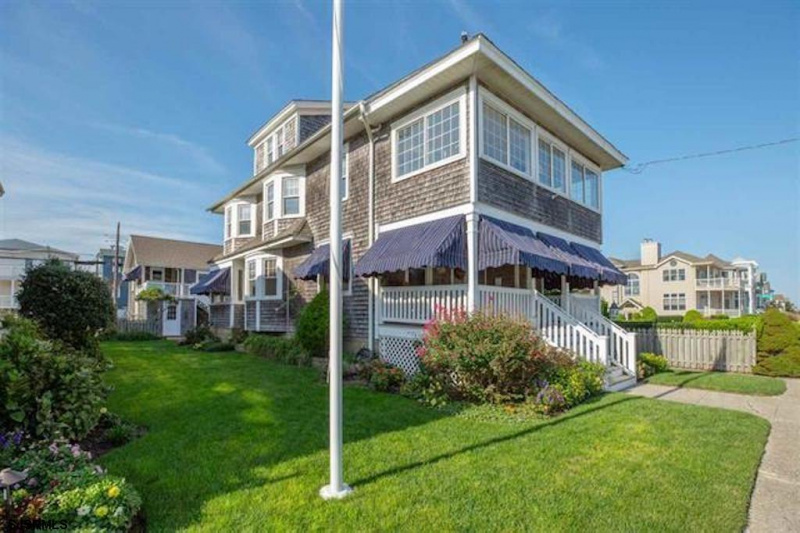 2204 Wesley, Ocean City, New Jersey 08226, 7 Bedrooms Bedrooms, 15 Rooms Rooms,2 BathroomsBathrooms,Residential,For Sale,Wesley,543356