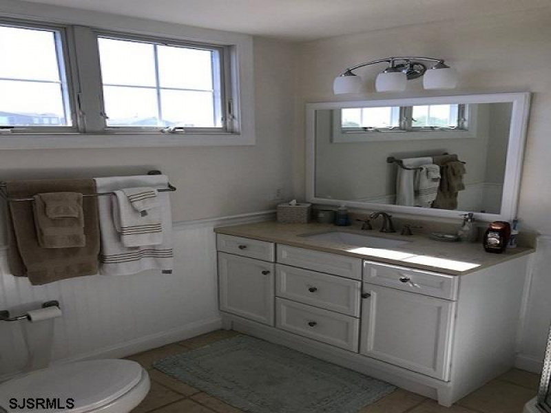 2 Neptune Dr, New Jersey 08244, 3 Bedrooms Bedrooms, 6 Rooms Rooms,3 BathroomsBathrooms,Rental non-commercial,For Sale,Neptune Dr,543404