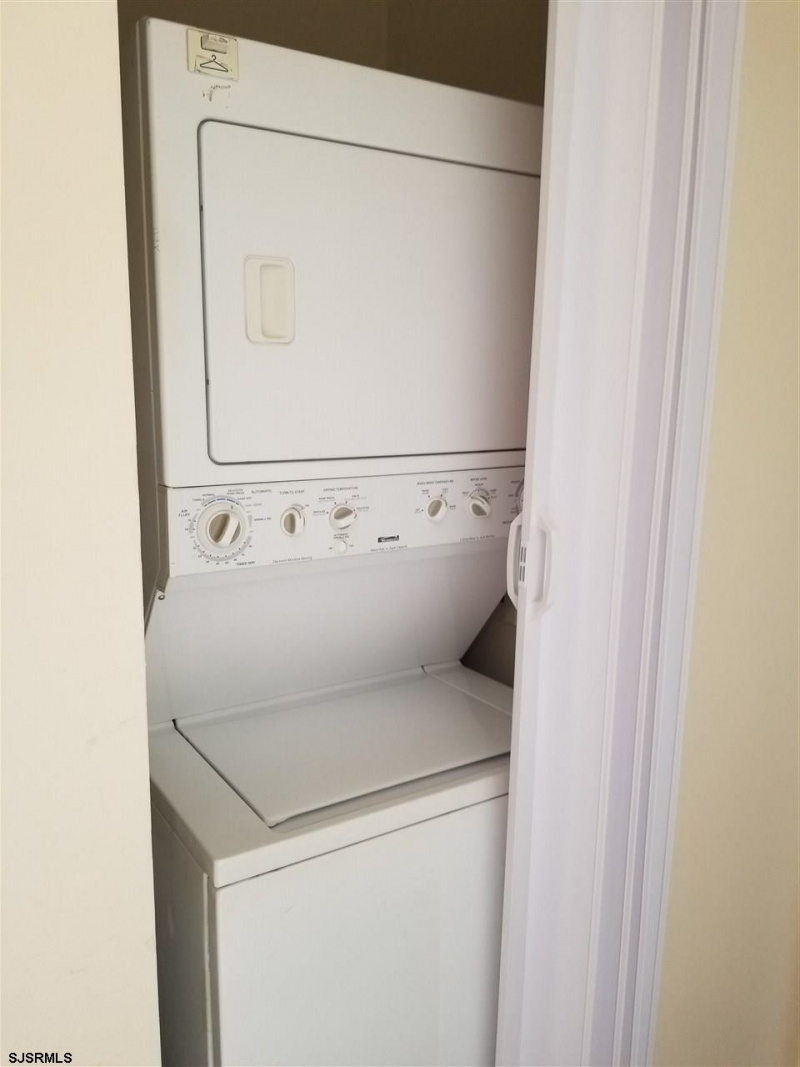 321 Heathercroft, New Jersey 08234, 2 Bedrooms Bedrooms, 5 Rooms Rooms,1 BathroomBathrooms,Rental non-commercial,For Sale,Heathercroft,543420