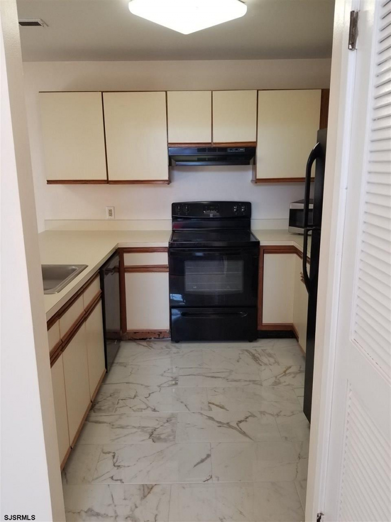 321 Heathercroft, New Jersey 08234, 2 Bedrooms Bedrooms, 5 Rooms Rooms,1 BathroomBathrooms,Rental non-commercial,For Sale,Heathercroft,543420