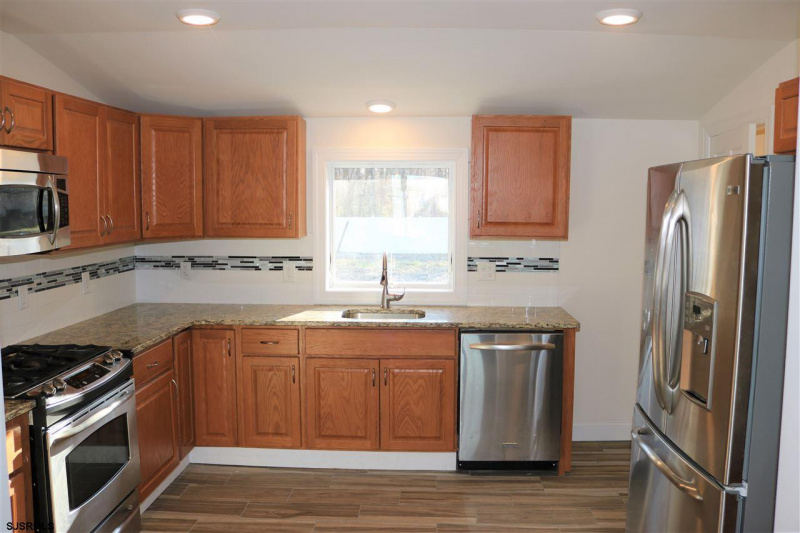 229 Jefferson Ave, Woodbine Borough, New Jersey 08270, 3 Bedrooms Bedrooms, 10 Rooms Rooms,2 BathroomsBathrooms,Residential,For Sale,Jefferson Ave,540706