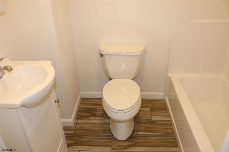 229 Jefferson Ave, Woodbine Borough, New Jersey 08270, 3 Bedrooms Bedrooms, 10 Rooms Rooms,2 BathroomsBathrooms,Residential,For Sale,Jefferson Ave,540706