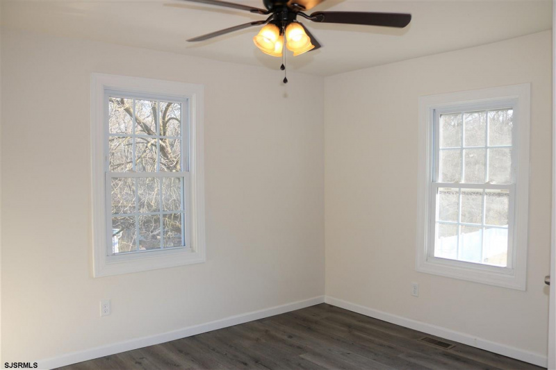 229 Jefferson Ave, Woodbine Borough, New Jersey 08270, 3 Bedrooms Bedrooms, 10 Rooms Rooms,2 BathroomsBathrooms,Residential,For Sale,Jefferson Ave,540706