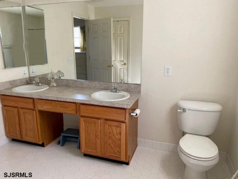 686 Jupiter Hills Ln, Galloway Township, New Jersey 08215, 4 Bedrooms Bedrooms, 8 Rooms Rooms,2 BathroomsBathrooms,Residential,For Sale,Jupiter Hills Ln,543432