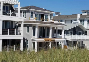 4443 Central, Ocean City, New Jersey 08226, 5 Bedrooms Bedrooms, 9 Rooms Rooms,5 BathroomsBathrooms,Condominium,For Sale,Central,543433