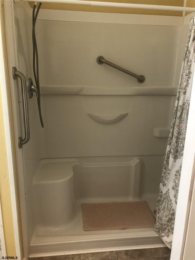 616 Philadelphia Ave, Egg Harbor City, New Jersey 08215, 4 Bedrooms Bedrooms, 13 Rooms Rooms,3 BathroomsBathrooms,Residential,For Sale,Philadelphia Ave,541373