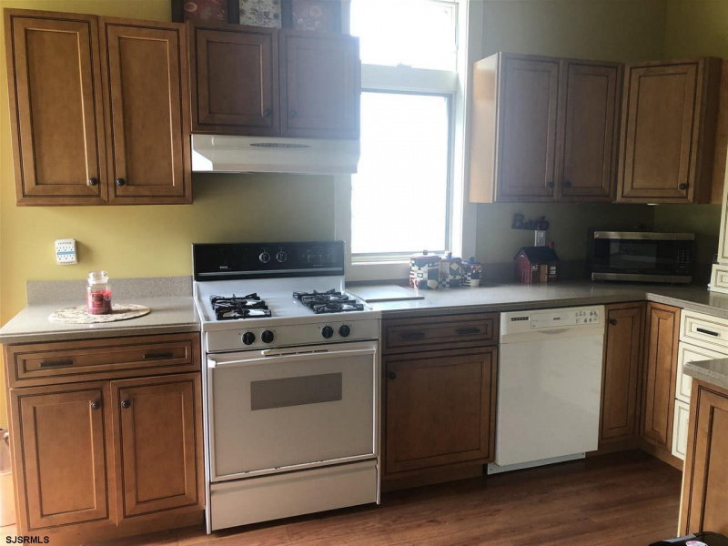 616 Philadelphia Ave, Egg Harbor City, New Jersey 08215, 4 Bedrooms Bedrooms, 13 Rooms Rooms,3 BathroomsBathrooms,Residential,For Sale,Philadelphia Ave,541373