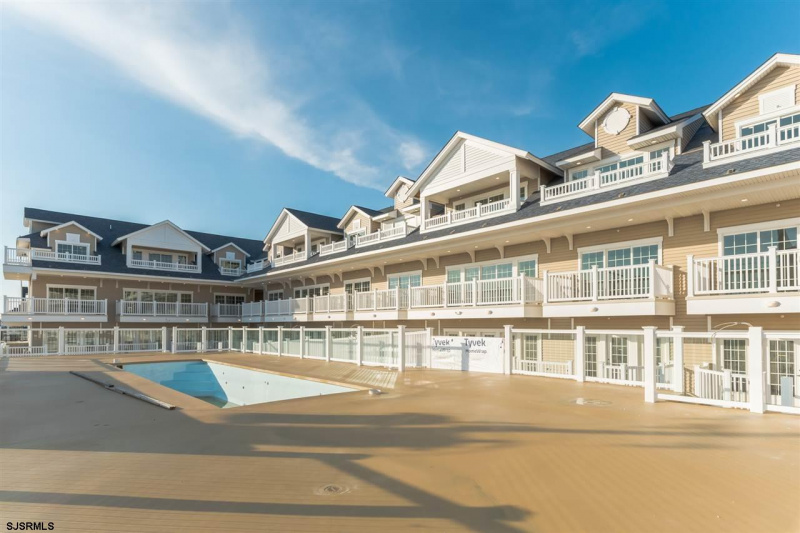 719 10th Street, Ocean City, New Jersey 08226, 3 Bedrooms Bedrooms, 4 Rooms Rooms,3 BathroomsBathrooms,Condominium,For Sale,10th Street,543568