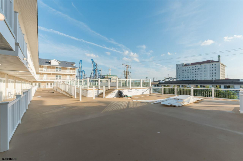 719 10th Street, Ocean City, New Jersey 08226, 3 Bedrooms Bedrooms, 4 Rooms Rooms,3 BathroomsBathrooms,Condominium,For Sale,10th Street,543569