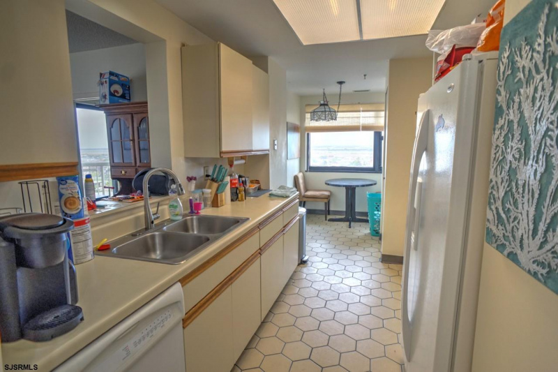 3101 Boardwalk, Atlantic City, New Jersey 08401, 2 Bedrooms Bedrooms, 3 Rooms Rooms,1 BathroomBathrooms,Condominium,For Sale,Boardwalk,543615