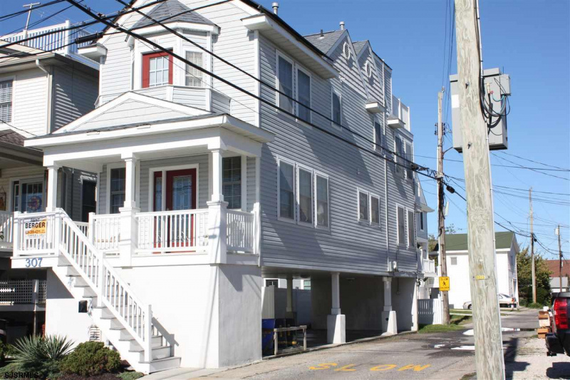 307 16th St, Ocean City, New Jersey 08226, 3 Bedrooms Bedrooms, 9 Rooms Rooms,3 BathroomsBathrooms,Residential,For Sale,16th St,543693