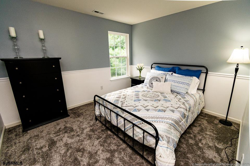 44 Gallant Fox Ln, Egg Harbor Township, New Jersey 08234, 4 Bedrooms Bedrooms, 11 Rooms Rooms,2 BathroomsBathrooms,Residential,For Sale,Gallant Fox Ln,541329