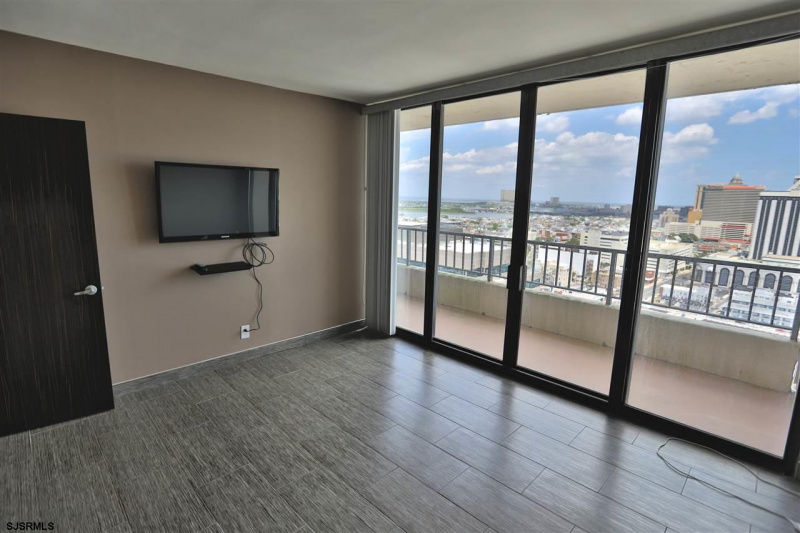 3851 Boardwalk, Atlantic City, New Jersey 08401, 1 Bedroom Bedrooms, 4 Rooms Rooms,1 BathroomBathrooms,Condominium,For Sale,Boardwalk,539618
