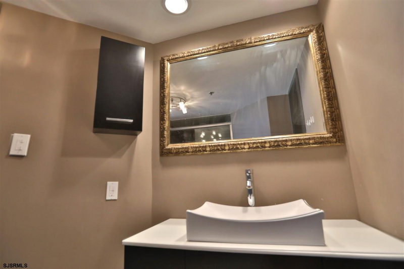 3851 Boardwalk, Atlantic City, New Jersey 08401, 1 Bedroom Bedrooms, 4 Rooms Rooms,1 BathroomBathrooms,Condominium,For Sale,Boardwalk,539618