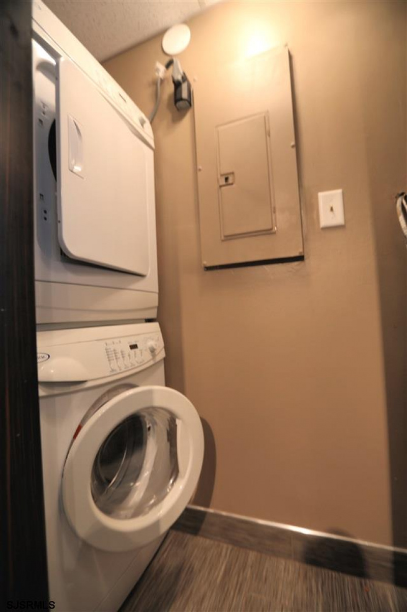 3851 Boardwalk, Atlantic City, New Jersey 08401, 1 Bedroom Bedrooms, 4 Rooms Rooms,1 BathroomBathrooms,Condominium,For Sale,Boardwalk,539618