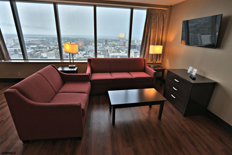 1515 Boardwalk, Atlantic City, New Jersey 08401, 1 Bedroom Bedrooms, 3 Rooms Rooms,1 BathroomBathrooms,Condominium,For Sale,Boardwalk,543726