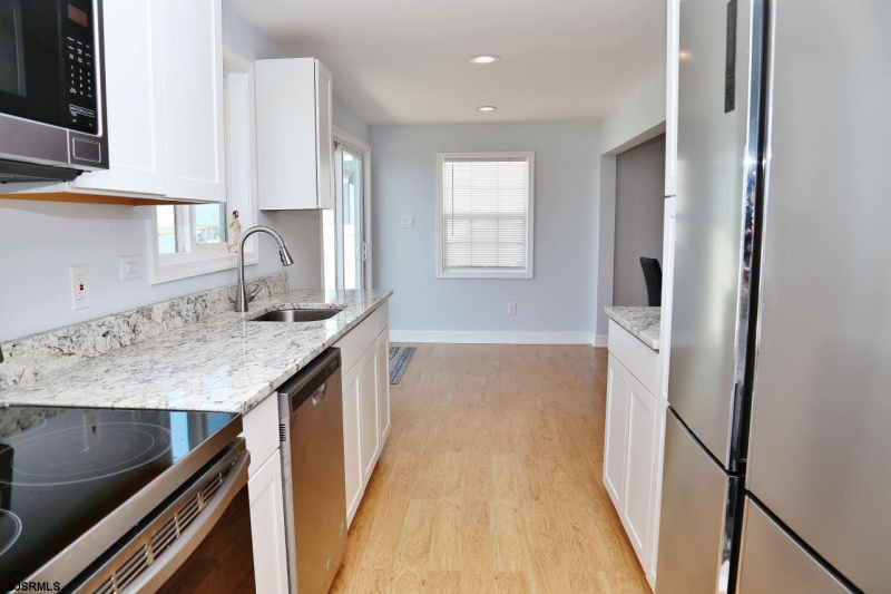 4721 Atl Brigantine, Brigantine, New Jersey 08203, 3 Bedrooms Bedrooms, 7 Rooms Rooms,2 BathroomsBathrooms,Residential,For Sale,Atl Brigantine,543131