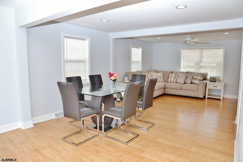 4721 Atl Brigantine, Brigantine, New Jersey 08203, 3 Bedrooms Bedrooms, 7 Rooms Rooms,2 BathroomsBathrooms,Residential,For Sale,Atl Brigantine,543131