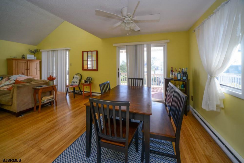 210 Simpson Ave 2nd Floor, Ocean City, New Jersey 08226, 3 Bedrooms Bedrooms, 7 Rooms Rooms,2 BathroomsBathrooms,Condominium,For Sale,Simpson Ave 2nd Floor,543735