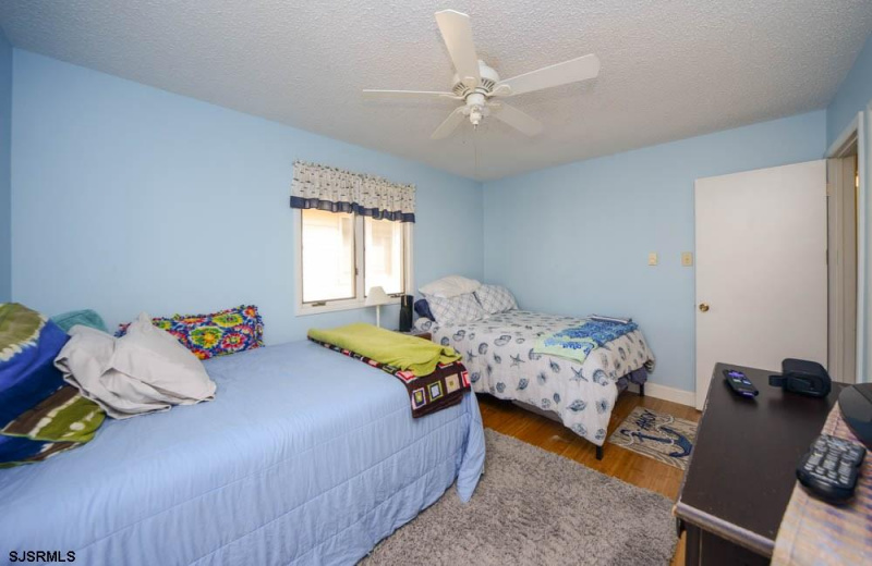 210 Simpson Ave 2nd Floor, Ocean City, New Jersey 08226, 3 Bedrooms Bedrooms, 7 Rooms Rooms,2 BathroomsBathrooms,Condominium,For Sale,Simpson Ave 2nd Floor,543735