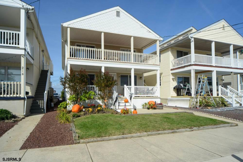 210 Simpson Ave 2nd Floor, Ocean City, New Jersey 08226, 3 Bedrooms Bedrooms, 7 Rooms Rooms,2 BathroomsBathrooms,Condominium,For Sale,Simpson Ave 2nd Floor,543735