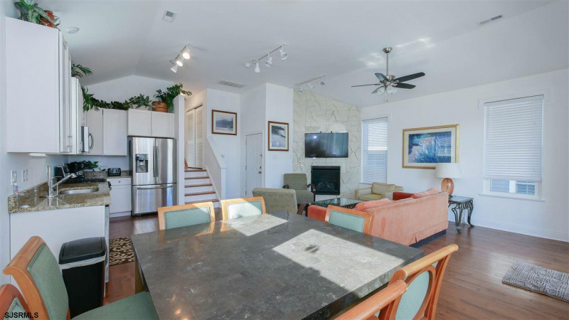 3314 Asbury, Ocean City, New Jersey 08226, 3 Bedrooms Bedrooms, 7 Rooms Rooms,2 BathroomsBathrooms,Condominium,For Sale,Asbury,543749