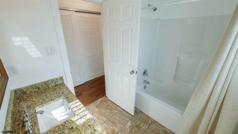 3314 Asbury, Ocean City, New Jersey 08226, 3 Bedrooms Bedrooms, 7 Rooms Rooms,2 BathroomsBathrooms,Condominium,For Sale,Asbury,543749