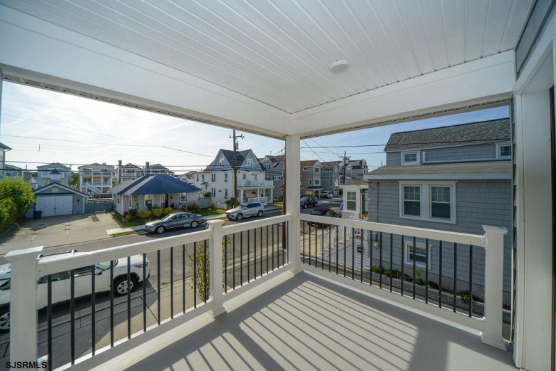 7 10th, Ocean City, New Jersey 08226, 4 Bedrooms Bedrooms, 12 Rooms Rooms,3 BathroomsBathrooms,Residential,For Sale,10th,543744