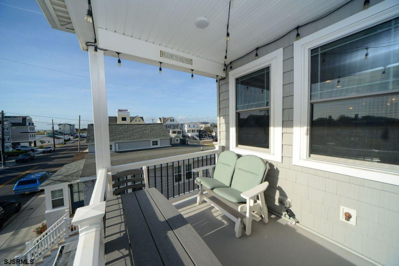 7 10th, Ocean City, New Jersey 08226, 4 Bedrooms Bedrooms, 12 Rooms Rooms,3 BathroomsBathrooms,Residential,For Sale,10th,543744